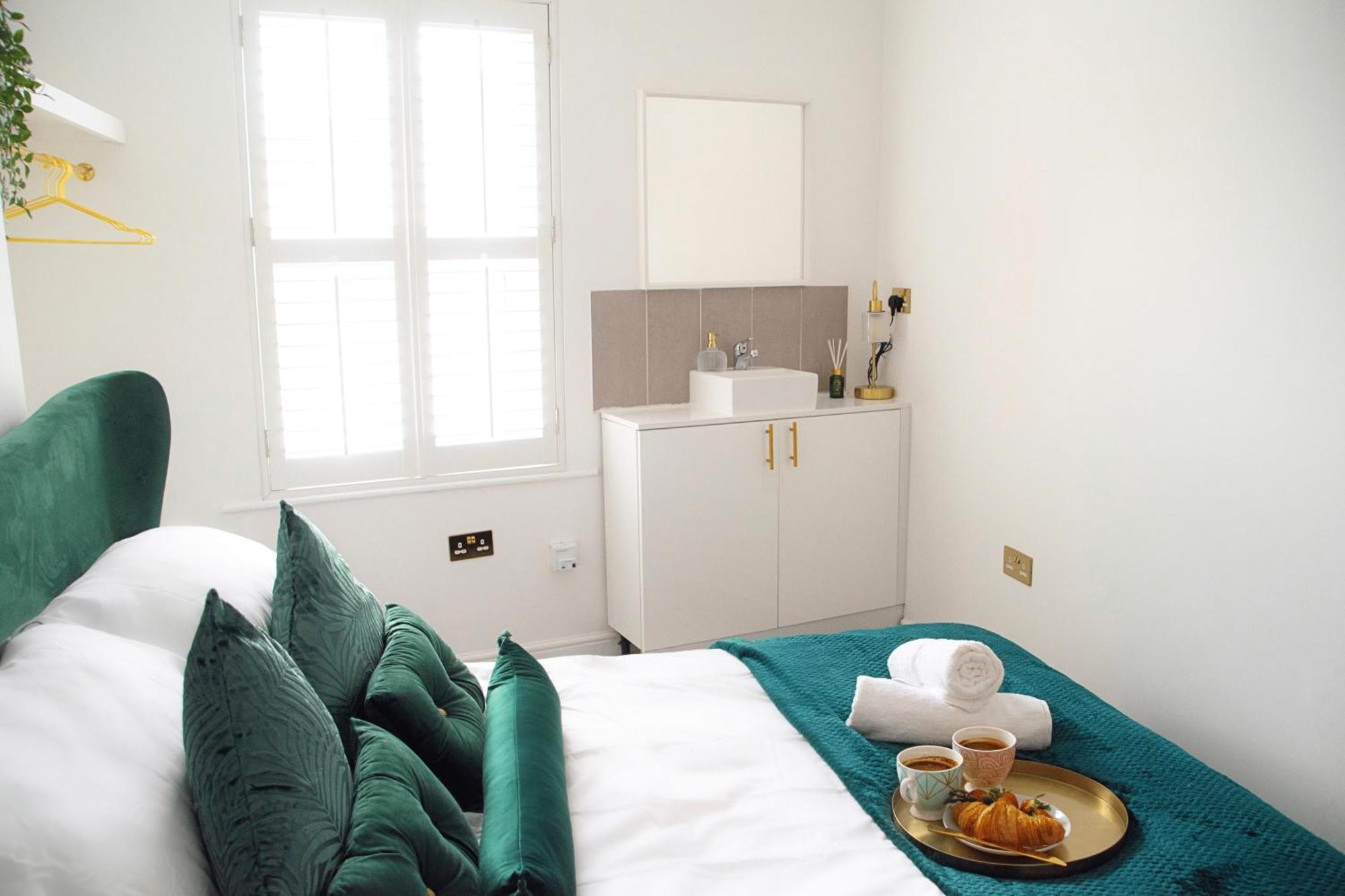 Modern Town Centre Flat - Free Shared Parking, King Size Bed, 5 Minutes Walk To Beach Bournemouth Exterior foto
