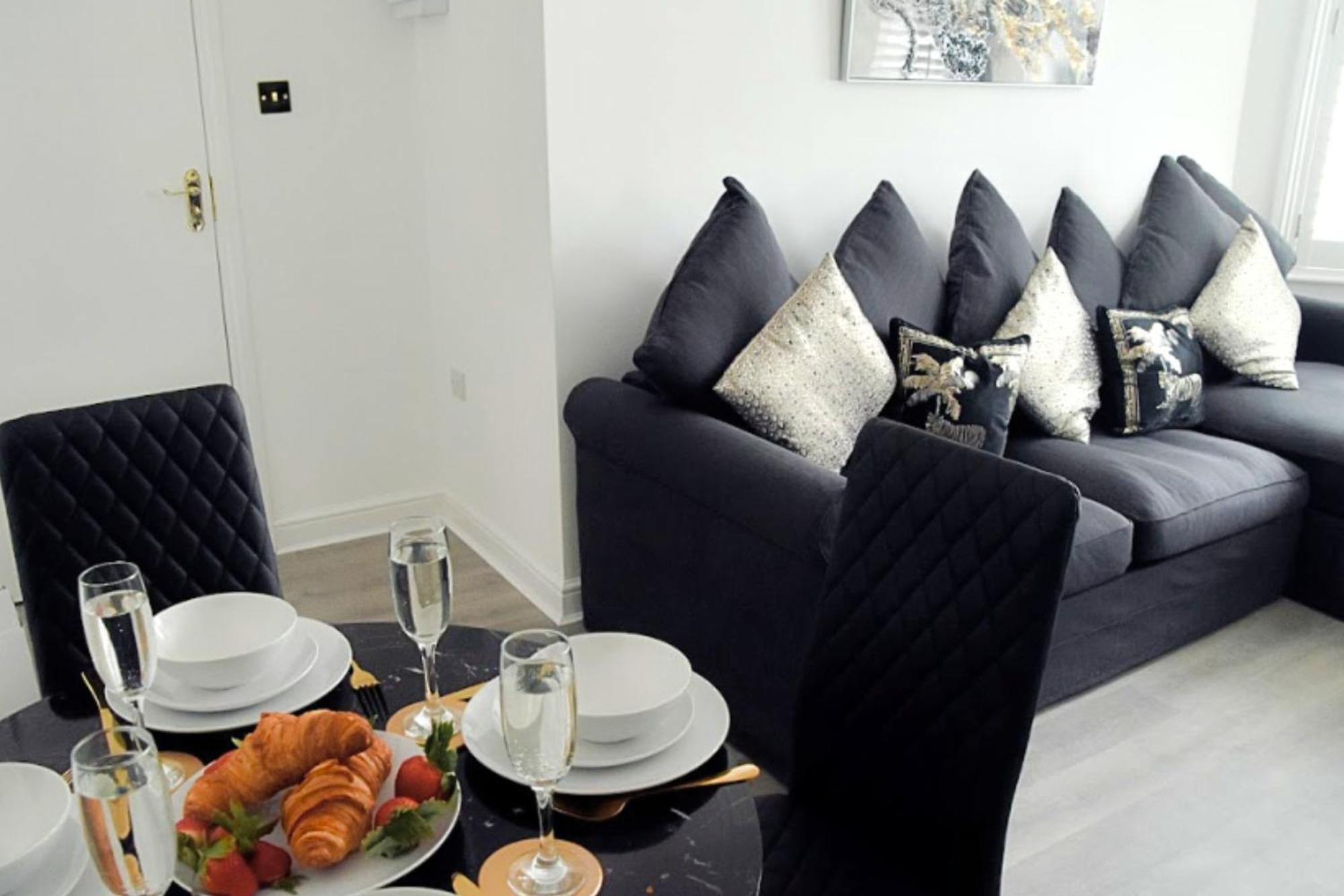 Modern Town Centre Flat - Free Shared Parking, King Size Bed, 5 Minutes Walk To Beach Bournemouth Exterior foto